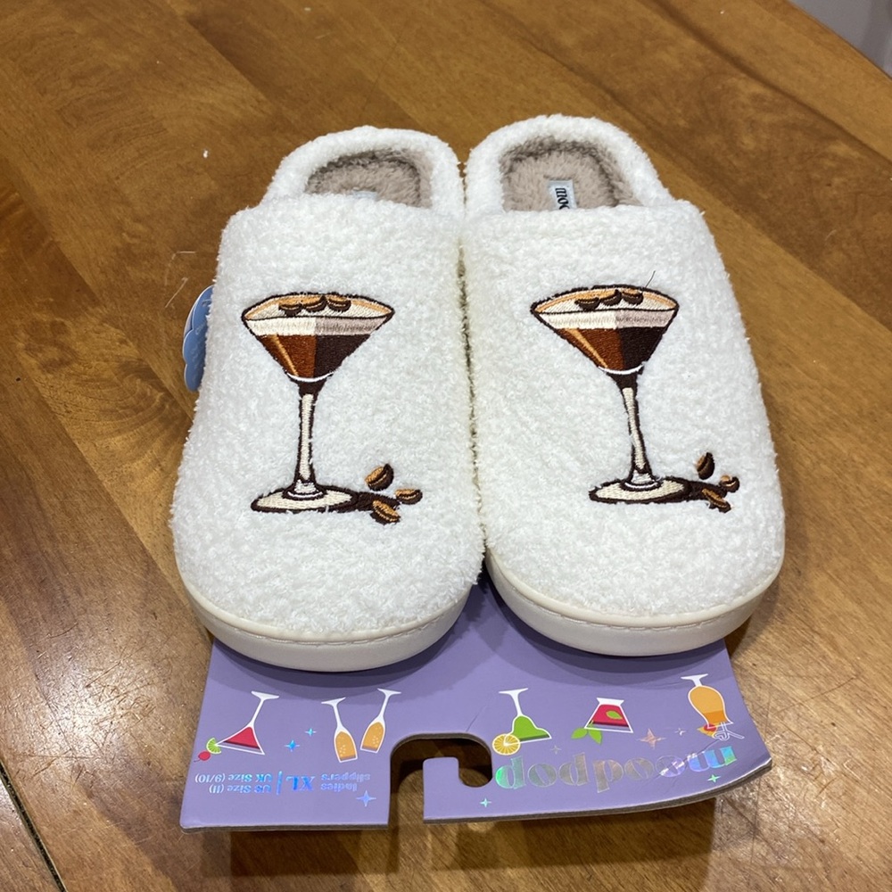 COPY - NWT. Moodpops, ladies size S (5/6), slippers. - Picture 8 of 11
